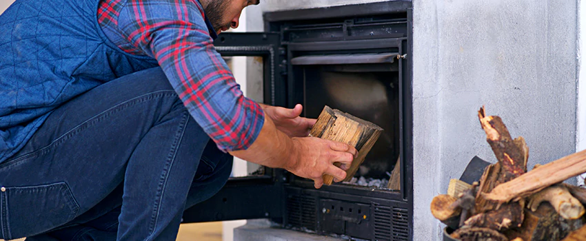 Old Broken Fireplace Repair And Replacement in Brossard, QC